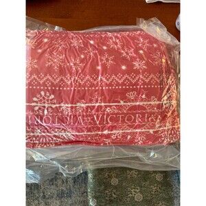 VICTORIA SECRET RED FAIR ISLE SNOWFLAKE SHERPA BLANKET 2022 NEW